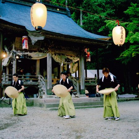 Gokayama Mugiya Festival［Folk songs and Dances of Gokayama］