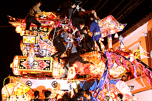 Fukuno Yotaka Matsuri Festival［Paper lantern parade festival］