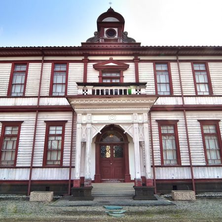 旧富山県立農学校本館　厳浄閣