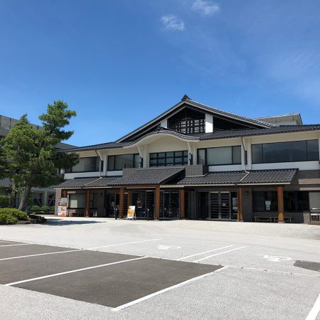 南砺市城端伝統芸能会館じょうはな座