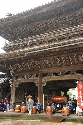 城端別院善徳寺虫干法会