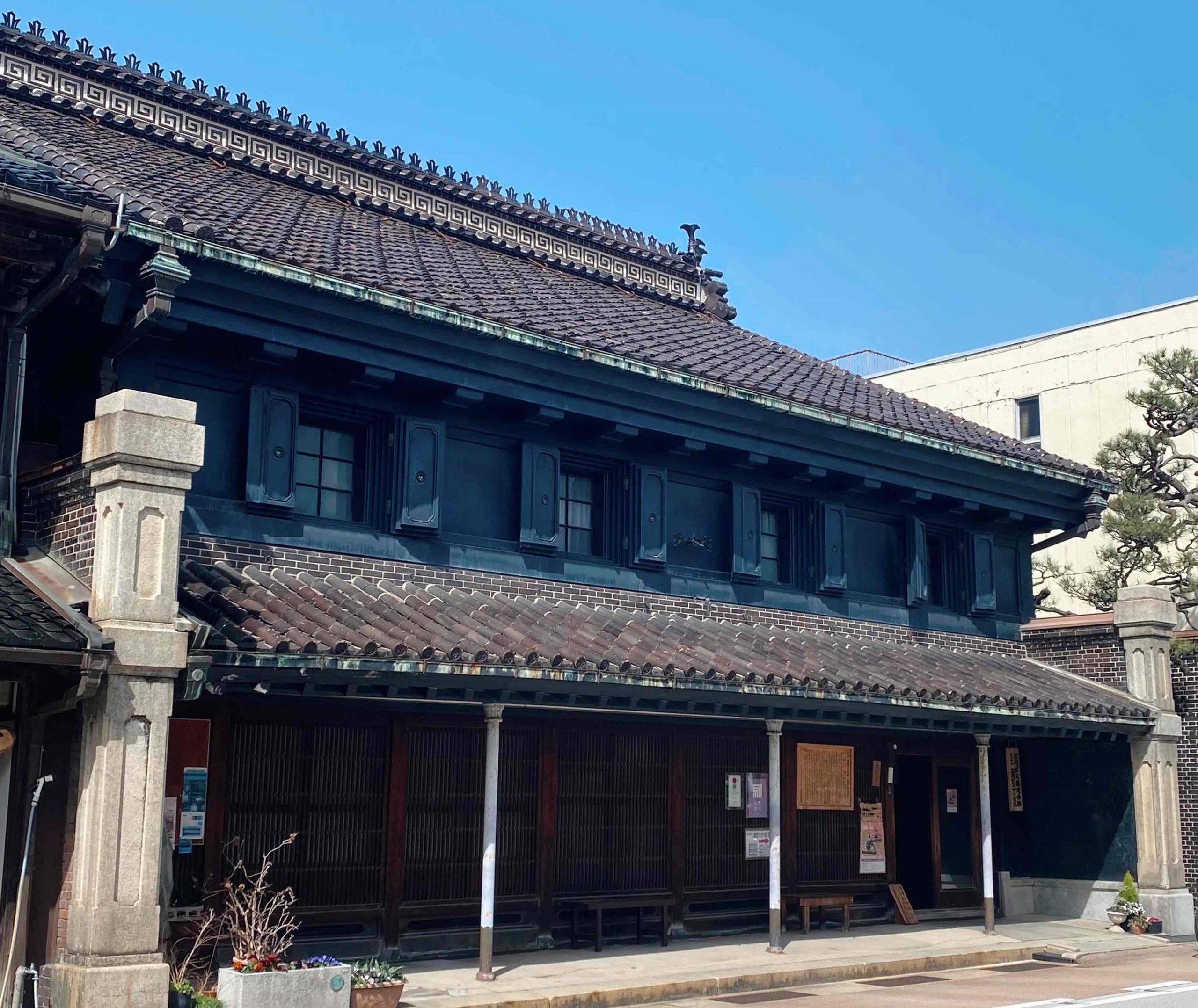 【高岡で宿泊】週末は演劇の聖地・利賀で”SCOTサマー・シーズン”を見に行こう！