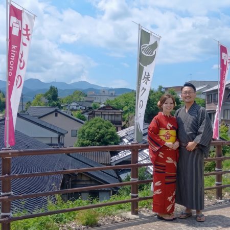 唄と踊り三昧！浴衣で歩く城端むぎや祭